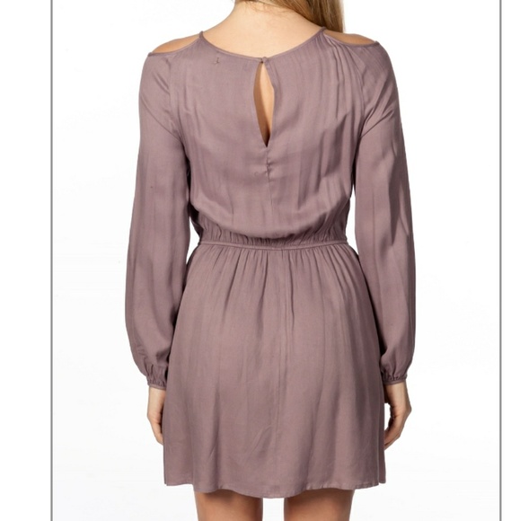 SALE $10 Romper - Picture 2 of 2